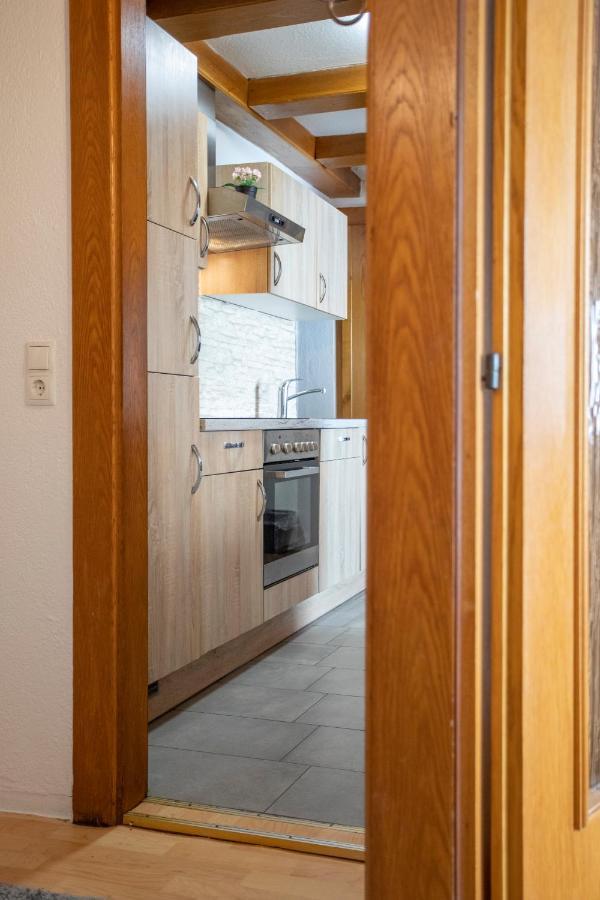 Traditional Old Town Apartment Hall in Tirol Esterno foto